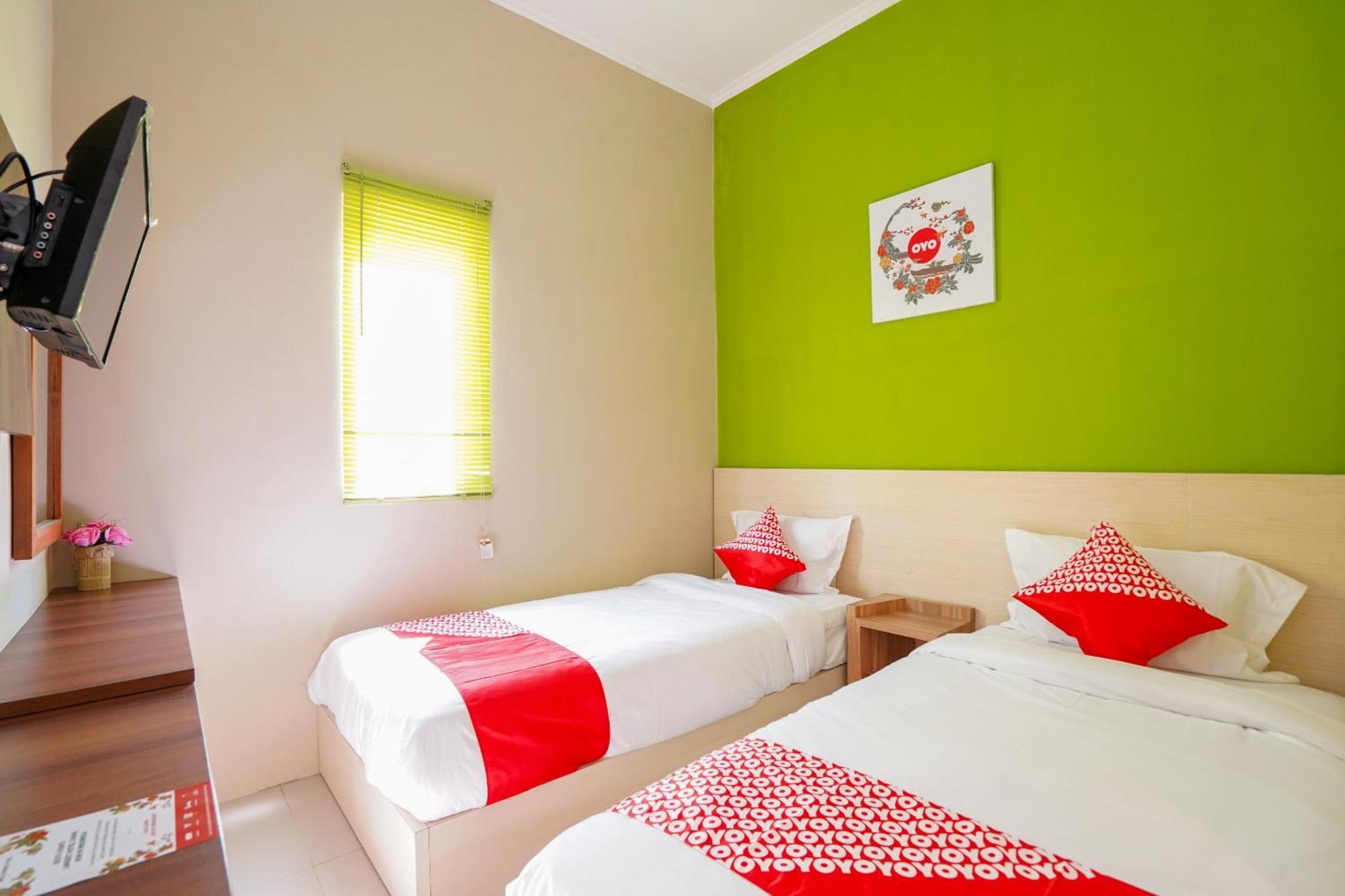 Hotel O Surabaya Near Surabaya Town Square Formerly Kupang Gunung Residence Zewnętrze zdjęcie