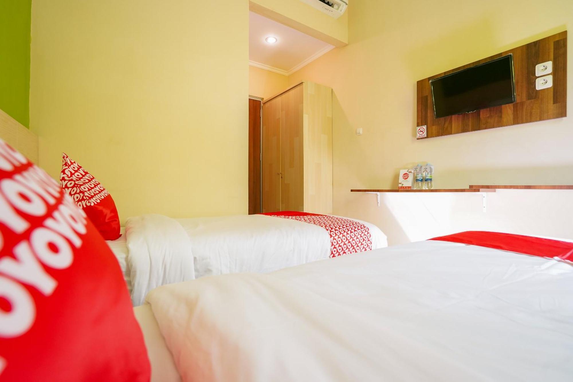 Hotel O Surabaya Near Surabaya Town Square Formerly Kupang Gunung Residence Zewnętrze zdjęcie