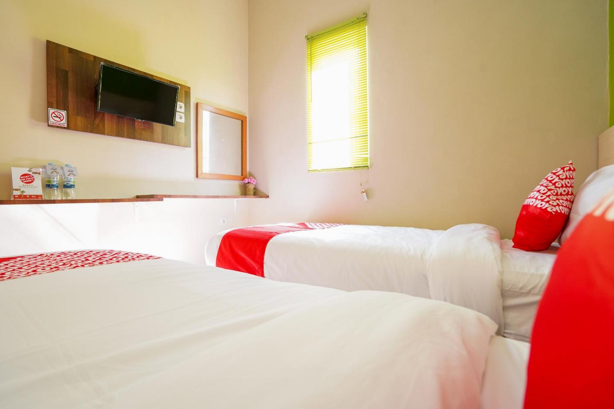 Hotel O Surabaya Near Surabaya Town Square Formerly Kupang Gunung Residence Zewnętrze zdjęcie
