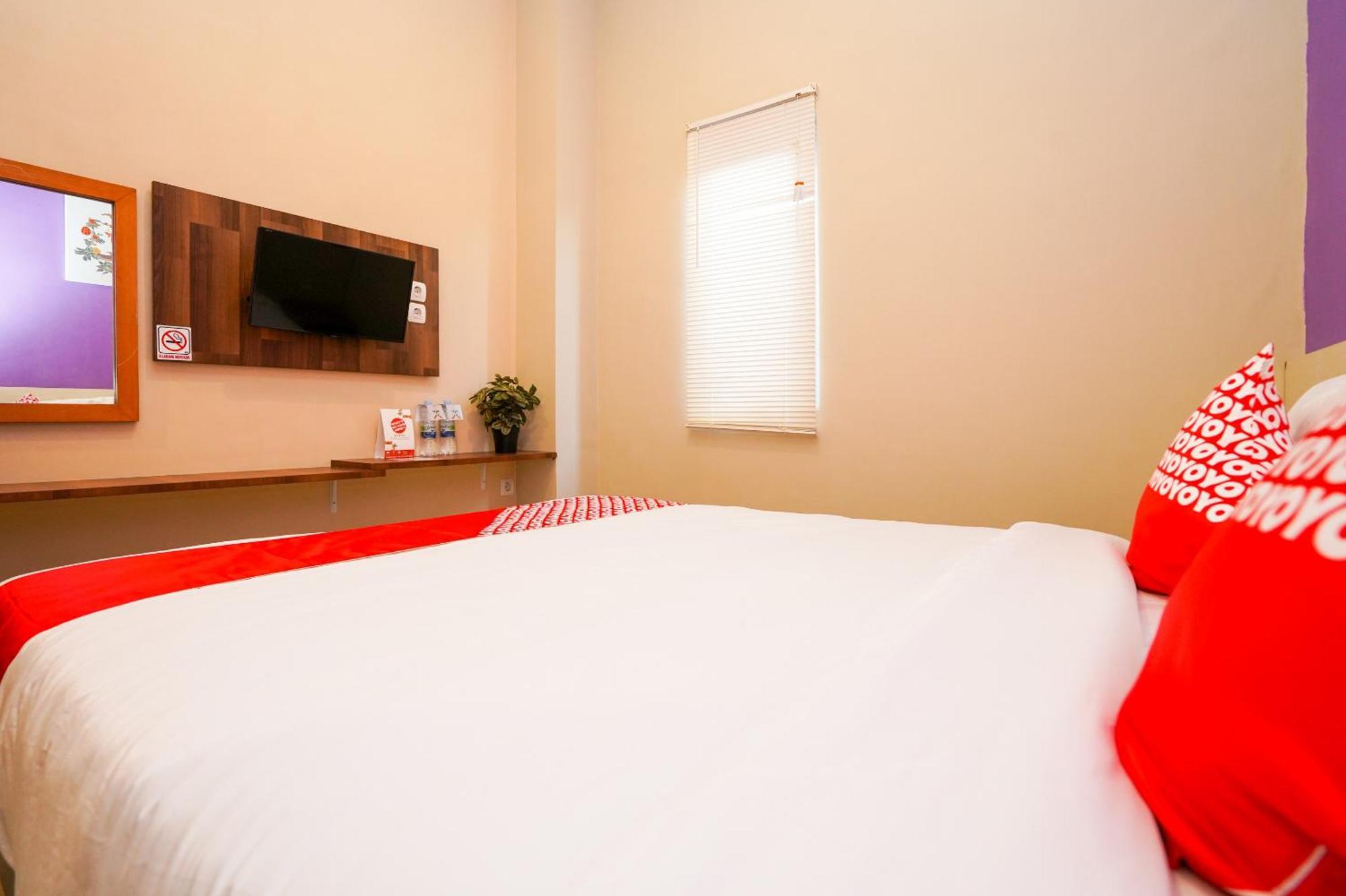 Hotel O Surabaya Near Surabaya Town Square Formerly Kupang Gunung Residence Zewnętrze zdjęcie